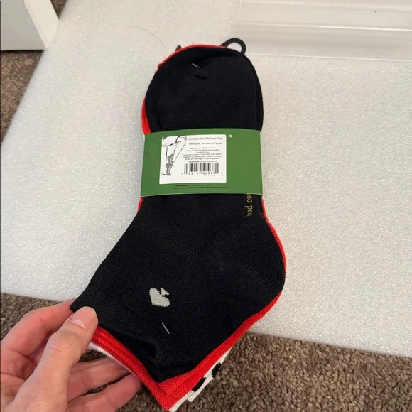 Kate Spade polka dots ladybug set of 3 quarter socks NWT size 4-10 - Picture 2 of 4